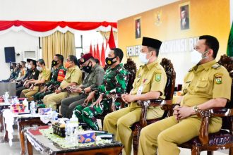 Bupati Kampar Dan Gubernur Riau Ikuti Teleconfrence Bersama Presiden Joko Widodo
