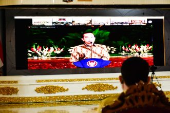 Bupati Kampar Dan Gubernur Riau Ikuti Teleconfrence Bersama Presiden Joko Widodo