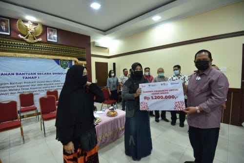 Walikota Psp Serahkan BPUM Secara Simbolis