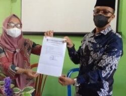 DPC IMO Bengkulu Selatan : Iuran Wali Murid Pengadaan Meja dan Kursi SMPN 1 BS Dibatalkan