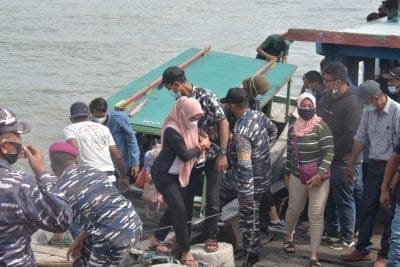 Nelayan Serbu Dermaga TNI AL Lantamal I Belawan