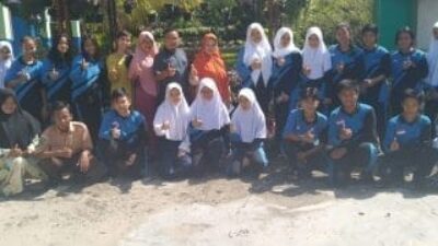 SMPN4 Siak Hulu Kampar Ciptakan Pupuk Organik dari Sampah Terbuang