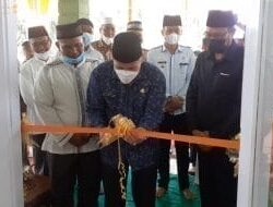 Wabup Labusel Resmikan Mushola Bil Akmal menjadi Mesjid Bil Akmal