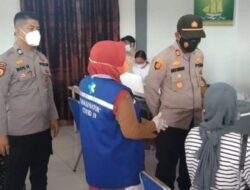 Polsek Siak Hulu Resort Kampar Lakukan Suntik Vaksin