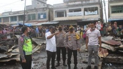 Kapolres Sergai cek Lokasi, Ratusan Kios Pajak Lama Perbaungan Terbakar