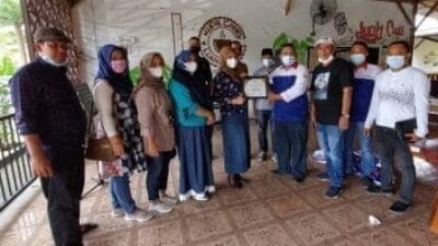DPC Peradi Bersama PBH Deli Serdang Adakan Vaksinasi di Cafe Luak Canu