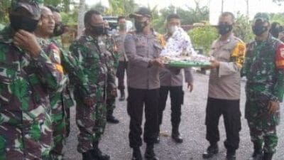 Koramil 06/Siak Hulu Kodim 0313/KPR Rayakan HUT TNI Ke 76 Secara Sederhana