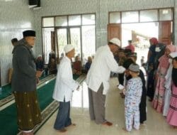 Majelis Taklim Ubudiyah Berikan Santuni Kepada 100 Anak Yatim
