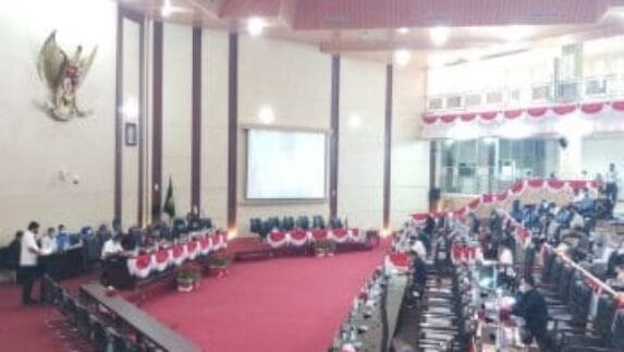 Walikota Medan Sampaikan R-APBD TA 2022 Rp6,37 T