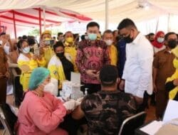 Pemko dan Parpol Perwakilan DPRD Medan Gelar Vaksinasi Massal