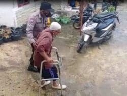 Dibantu Bripka Muktar, Kakek 81 Tahun di Paluta semangat Ikut Vaksin