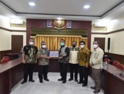 Menkeu RI Berikan Penghargaan Kepada Pemko Sidimpuan