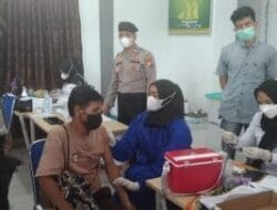 Polsek Siak Hulu Lakukan Giat Vaksinasi Bersama UPT Blud Pukesmas Pandau Jaya