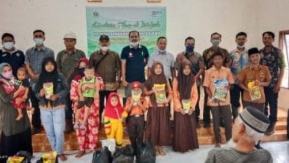 Jumat Berkah, PTPN IV Kebun & PKS Ajamu Santuni Anak Yatim dan Kaum Dhuafa