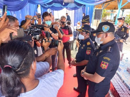 Bea Cukai Sumut Tangkap Penyelundup Rokok Ilegal