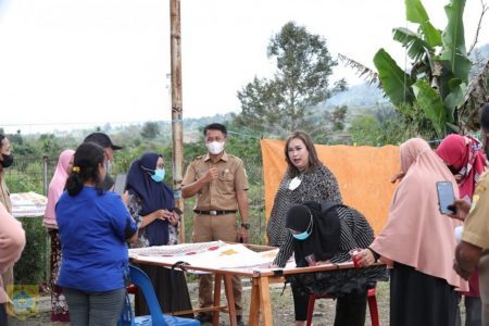 Pemkab Pakpak Bharat Selenggarakan Pelatihan Pembatikan Berbahan Gambir