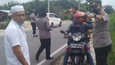 Polsek Perhentian Raja Polres Kampar Himbau Pengguna Jalan Ikhlas Di Vaksin