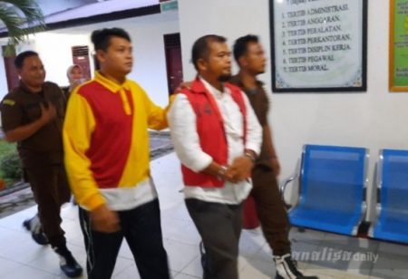 Kejari Palas Tahan Dirut PT. BPR Bina Barumun