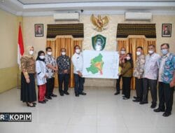 Walikota Sidempuan Terima Peta ZNT Dari BPN