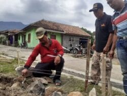 Kades Kecapi Letakan Batu Pertama Pembagunan Mushola dan TPA Mathla’ul Anwar
