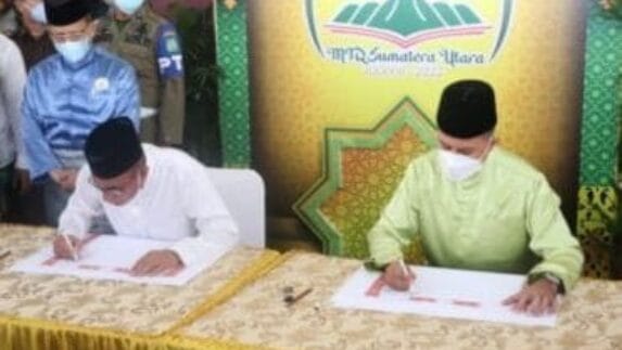 Gubsu, Wagubsu dan Kapoldasu Tulis Mushaf Di MTQ Ke-38 Sumut