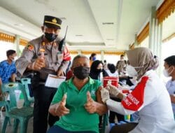 Polres Tebing Tinggi Gelar Vaksinasi Serentak Indonesia di Anjungan Sri Mersing