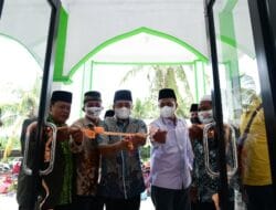 Bupati Zahir Berikan Bantuan Pembangunan Masjid