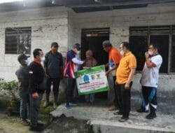 Blusukan, Bupati Zahir Berikan Bantuan Bedah Rumah