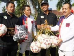 Bupati Pemkab Batubara Bersama Kepala OPD Bermain Sepak Bola
