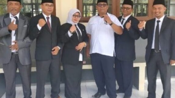 Para Kepsek Kampar Kiri Hilir Ikuti Secara Offline/Virtual Pengukuhan dan Pelantikan Kepsek TK, SD, SMP