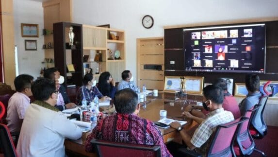 Bupati Pemkab Samosir Ikuti Pembahasan Penataan Kawasan Tomok