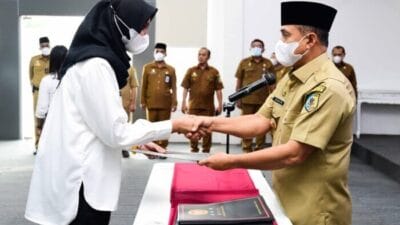 Bupati Batu Bara Serahkan Ratusan SK CPNS dan PPPK