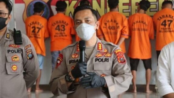 Geng Motor Berantam Cafe Dirusak, Begini Sikap Polresta DS