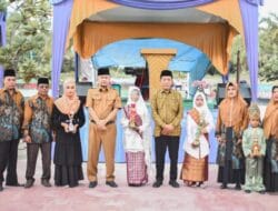 Pj. Bupati Kampar Hadiri Penyerahan Ijazah dan Wisuda