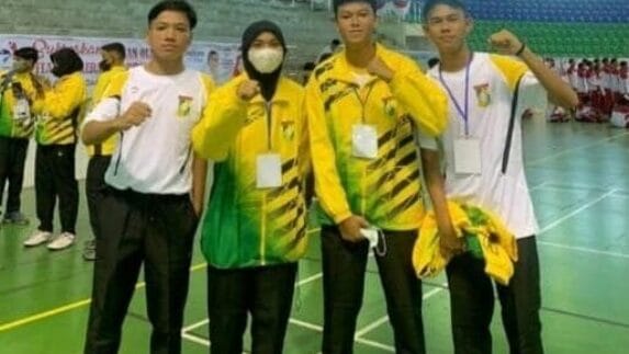 SMAN 1 Kampar Kiri Hilir Raih Juara 3 Sepak Bola Piala Gubri Popda-XV 2022