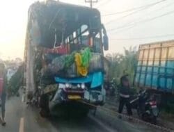 Kecelakaan Maut, Bus PMH Laga Truk Supir Tewas