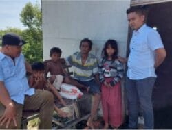 Tim Kadin Berikan Bantuan Kepada Duda Anak Tiga Di Batu Bara