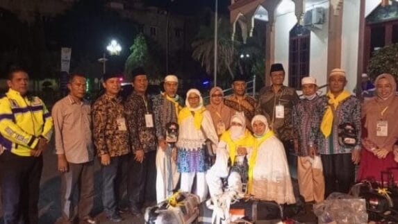 Wakil Bupati Sambut Kepulangan Jemaah Haji Asal Pakpak Bharat