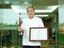 Bupati Batu Bara Terima Piagam dan Piala Kabupaten Layak Anak Tahun 2022