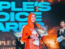 Ny. Maya Zahir Terima Penghargaan International People Choice Award 2021 – 2022