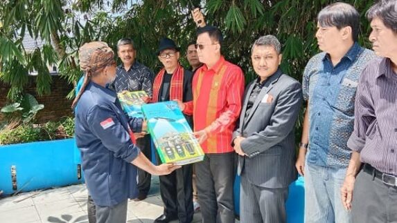 Ketua DPRD Medan Berziarah ke Makam Guru Patimpus Sembiring Deli