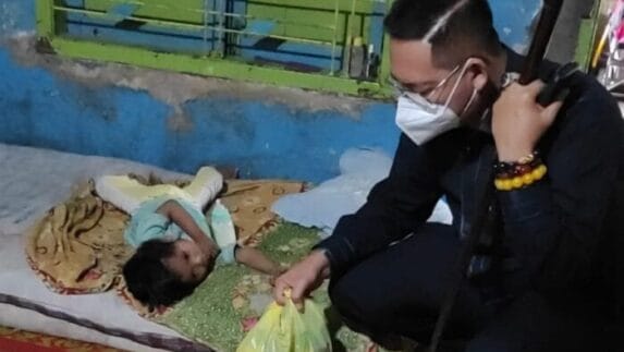 Wong Chun Sen Berikan Waktu Luang Kunjungi Bayi Stunting