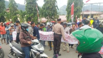 Warga Demo, PTPN XIV Dituding Serobot Tanah