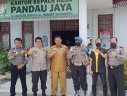 Kapolsek Siak Hulu Polres Kampar Silaturahmi Kunjungi Kades Pandau Jaya