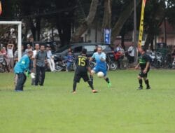 Perayaan Haornas, Bupati Zahir Ikut Pertandingan Sepak Bola Eksebisi