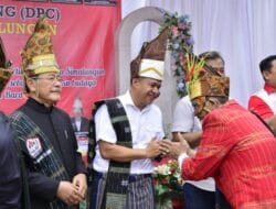 Jaga Keberagaman Budaya, Bupati Zahir Lantik DPC Partuha Maujana Simalungun Batu Bara