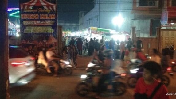 Warga Resah, Pasar Malam Bikin Macet