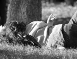 Lakukan Hubungan Badan Ditengah Hutan, Pasangan Selingkuh di Lem