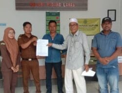 Diduga Selewengkan Dana Desa, Mantan Kades Hadungdung Dilapor ke Kejaksaan