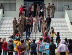Kantor DPRD Labuhanbatu Didemo